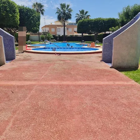4 Personas En Altos Del Limonar Apartamento